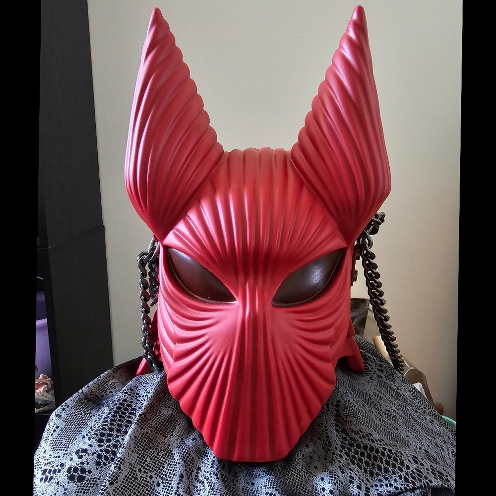 La Femme En Noir - Dracula Helmet Bag (SOLD OUT ONLINE) EUC